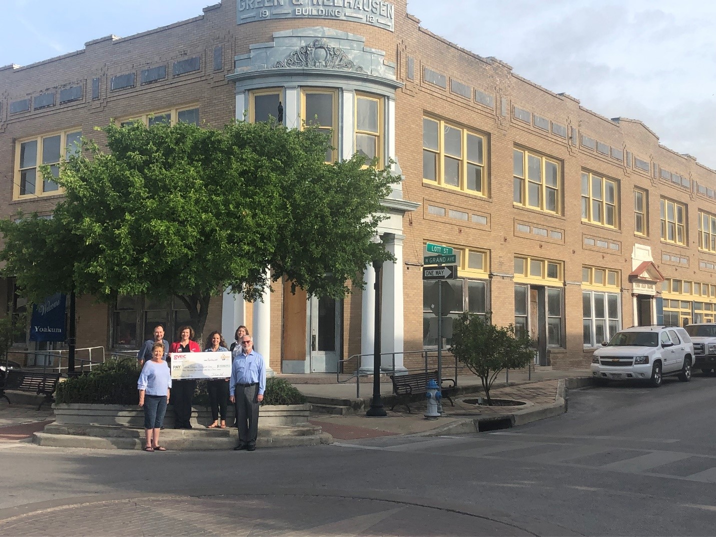 Yoakum EDC accepts Power Up grant for $3,294.