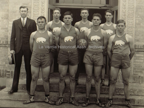 1931 La Vernia Boys Basketball Team